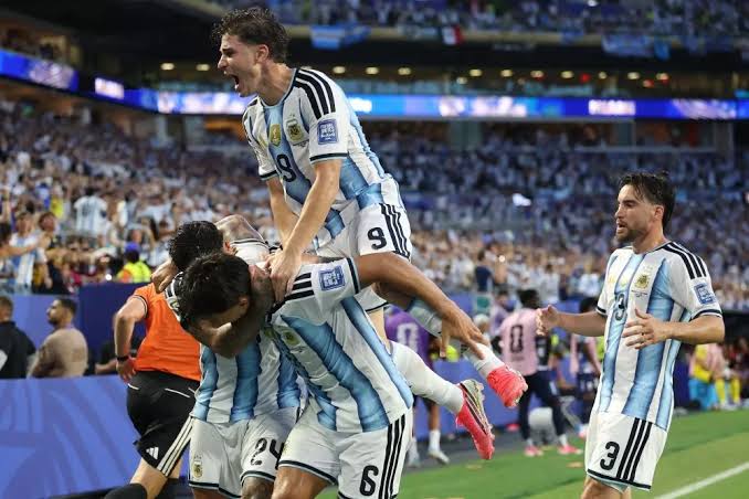 Argentinië verslaat Kaapverdië met 3-2